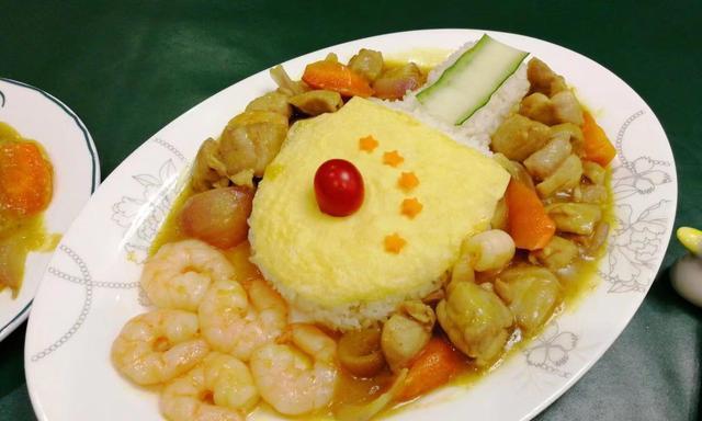虾仁鱼丸咖喱饭的制作（在家也能吃到正宗的咖喱饭）