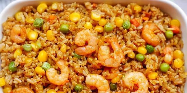 香辣美食（一碗口感鲜美的家常炒饭）