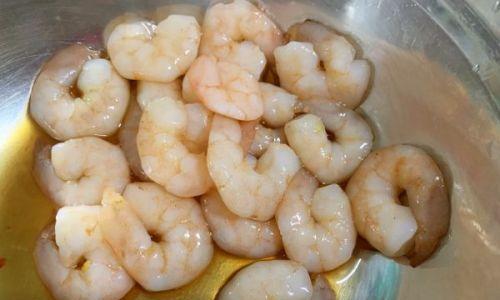 虾仁茭白炖豆腐：春季健康餐