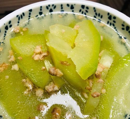美味清淡的虾仁红菇冬瓜汤（家常菜谱分享）