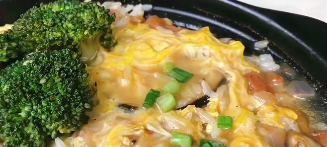 以西红柿烫饭，口感清新美味（简单易学）
