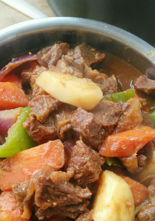 美味易做——西红柿烧土豆（家常菜谱）