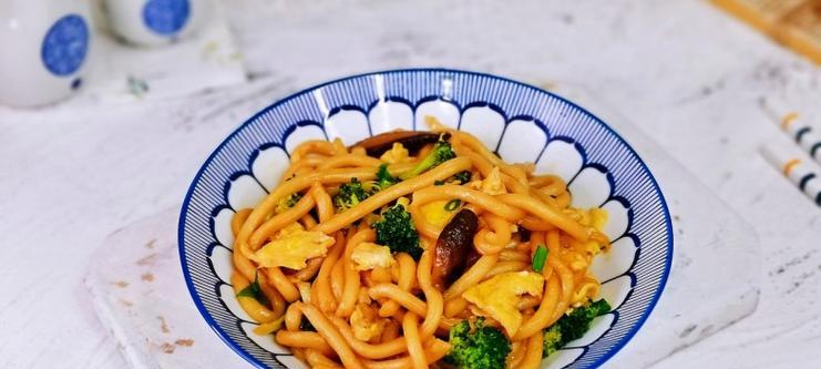 一碗温暖心灵的乌冬汤面（体验料理艺术）