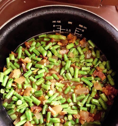 窝窝花豇豆的制作（一道清爽美味的夏日小食）