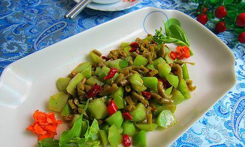窝笋酸的制作方法和食用技巧（打造家庭美味）
