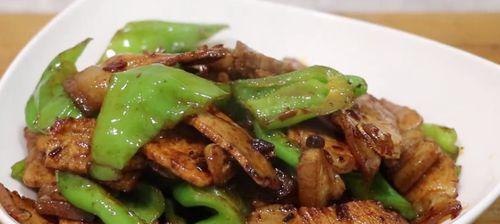 莴笋回锅肉的家常做法（口感嫩滑）