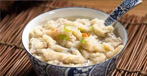 用传统的温州鱼丸做法，打造出美味无比的鱼丸佳肴（用传统的温州鱼丸做法）