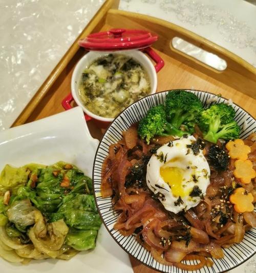 品尝自制温泉蛋盖饭，享受美味人生（掌握制作技巧）