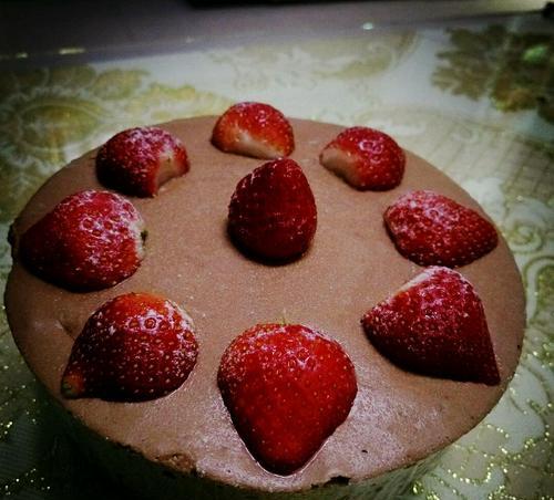 用微波炉制作巧克力蛋糕（快捷简单的制作方法）