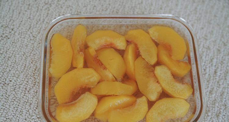 自制糖水黄桃罐头的制作方法（简单易学）