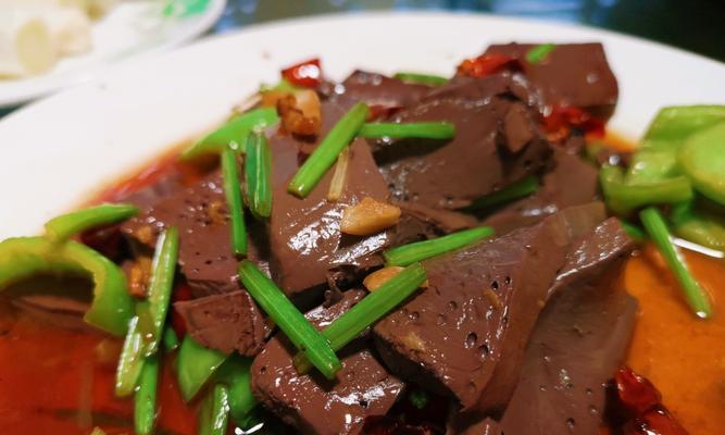 糖醋腰花的制作方法（享受口感丰富的美味佳肴）