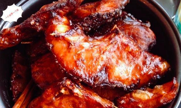 糖醋熏鱼的制作方法（一口香酥味美的佳肴）