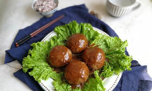 糖醋小肉丸，口感酸甜爽口（用家常食材做出美味糖醋小肉丸）