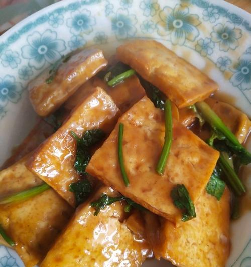糖醋菊花豆腐，鲜美可口的素食佳品（糖醋菊花豆腐的做法分享）
