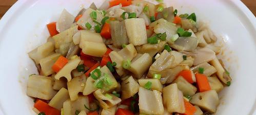 美味可口的糖醋菠萝藕丁制作方法（原汁原味）