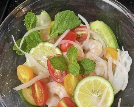 糖拌圣女果花儿——味蕾的盛宴（教你轻松制作美味又健康的甜点）