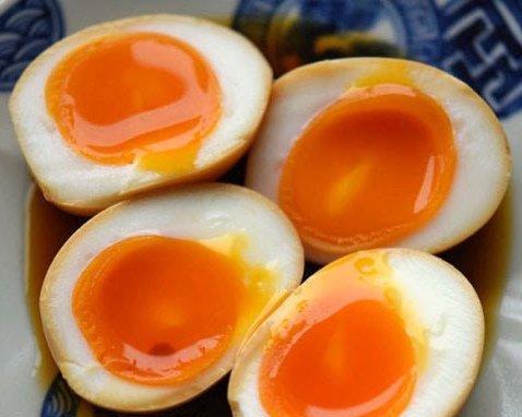 美味溏心鸡蛋的做法（温润如玉）