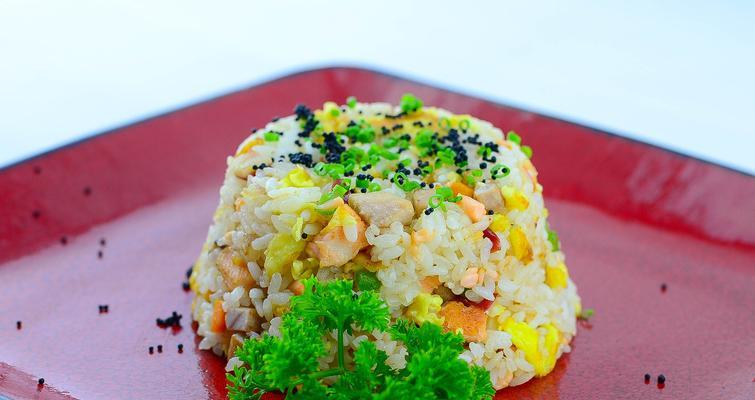 尝试制作泰式海鲜炒饭（自家做美味的泰式海鲜炒饭）