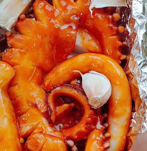 泰式风味炒章鱼虾仁的制作方法（品尝泰国风情）