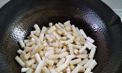 酸辣藕条的制作方法（口感鲜美）