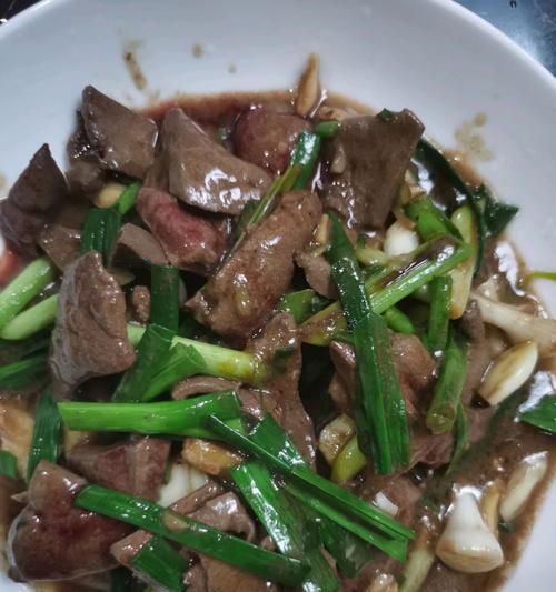 酸辣椒炒猪肝的做法（重庆特色菜）