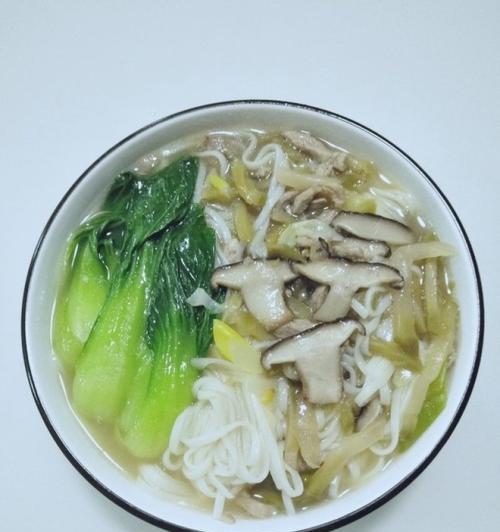 酸豆角肉丝面的家常做法（以地道的口味带你体验正宗的中式面食）