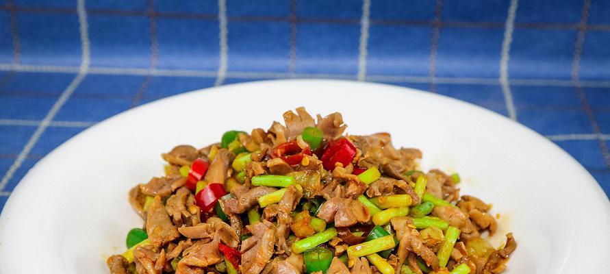 酸豆角炒鸡杂，美味又营养（传统家常菜）