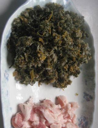 酸菜苦竹笋豆花的制作方法（味道鲜美的冬季美食）