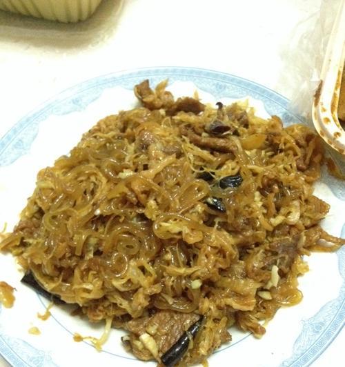 酸菜粉丝的制作方法（学会制作鲜香美味的酸菜粉丝）