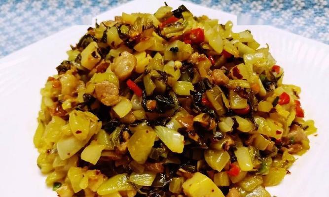酸菜炒生肠，美味又下饭！
