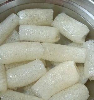 素馅竹荪酿的做法（脆嫩可口的美食享受）