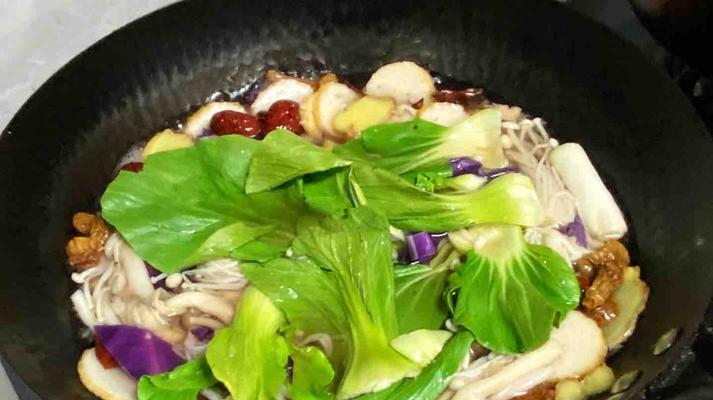 以素五彩为主打，让素食色香味俱全（探寻素五彩的做法和技巧）