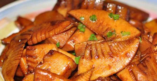 美味双椒竹笋的做法（体验麻辣鲜香的美食盛宴）