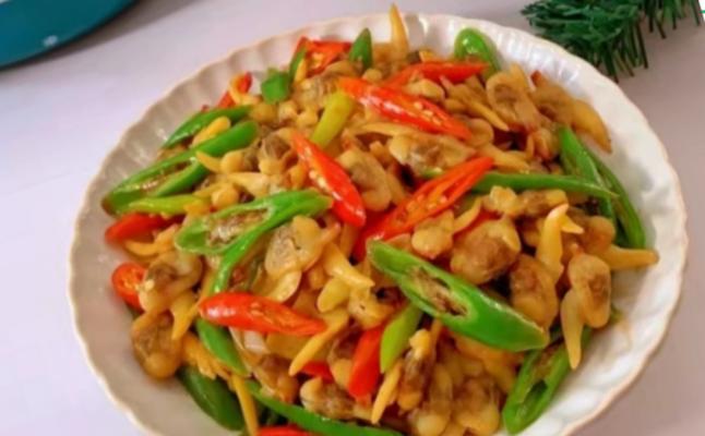 双椒玉米的美食之旅（探索玉米之味）