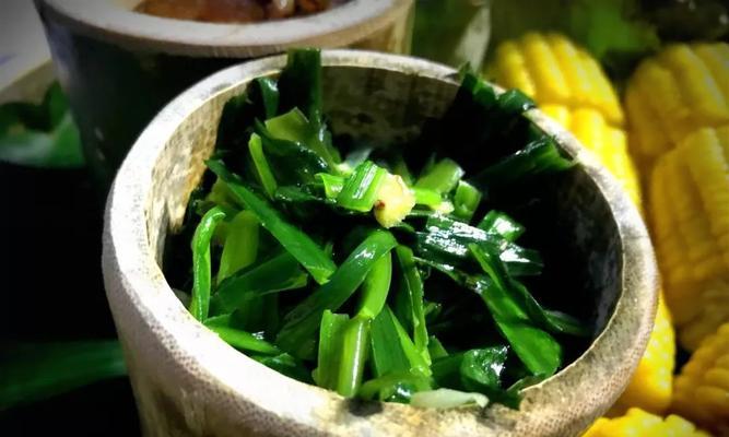 双豆桑叶骨头汤的做法（营养丰富）
