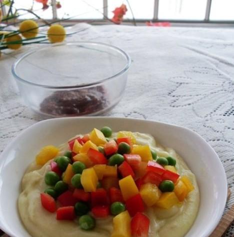 美味薯片土豆泥的制作方法（一道简单易学的美食制作）