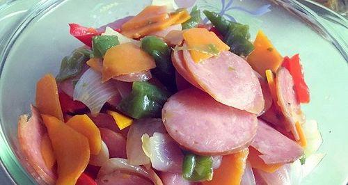 以蔬三样，做出清爽美味的餐桌佳肴（在家也能轻松做出营养美味的素食料理）