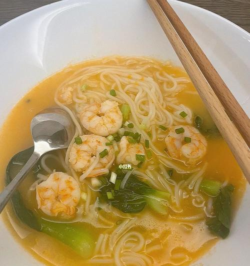 做一份美味营养的蔬菜虾仁粥（简单易学的家庭料理）