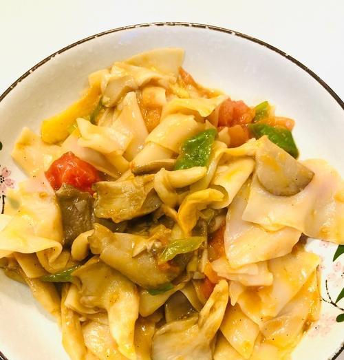 轻松做出美味蔬菜面片（以新鲜蔬菜制作健康美食）