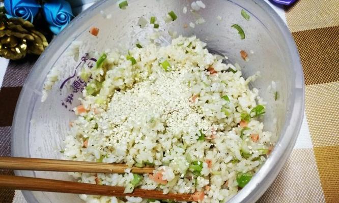 健康美味，营养丰富的蔬菜米饭锅巴（一餐多用）