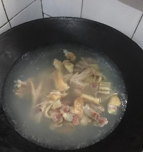 营养美味，蔬菜鸡汤的做法（健康必备）