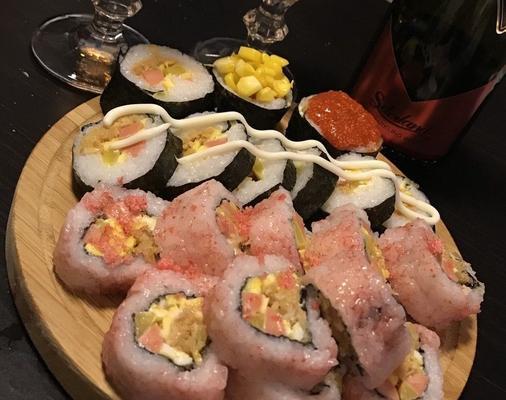 一口蔬菜火腿寿司，健康又美味（打造健康生活新选择）