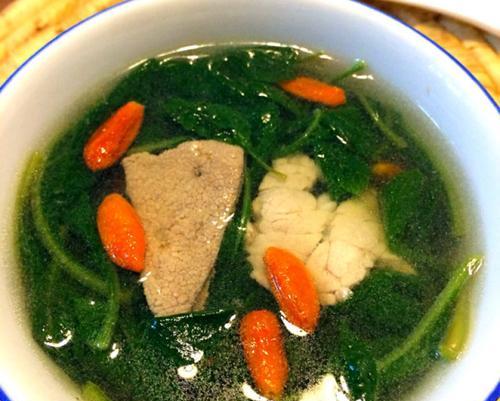 瘦肉枸杞叶汤，滋补养生的佳品（健康养生）