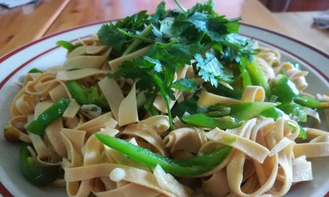 瘦肉豆腐丝的制作方法（健康美食）