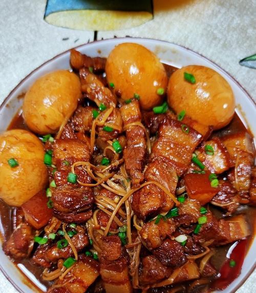 砂锅红烧肉的制作方法（传统美食重现经典口感）