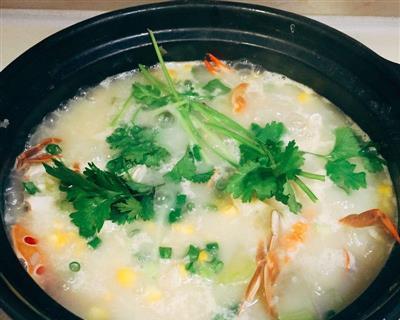享受健康美味，打造自制砂锅干贝蔬菜粥（粥中秘籍与食材讲解）
