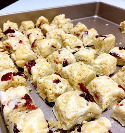 探究沙琪玛的制作方法（从原材料到成品）