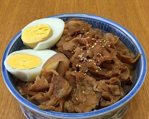 家常美食（香气四溢的家庭美食）