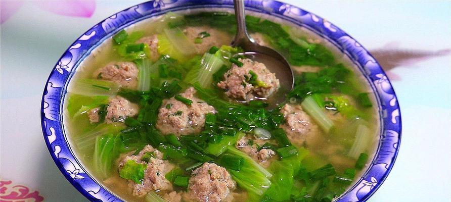健康美味，三圆汤的制作方法（掌握制作技巧）