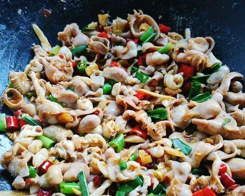 三鲜鱼肚的美食盛宴（用鱼肚打造鲜美佳肴）